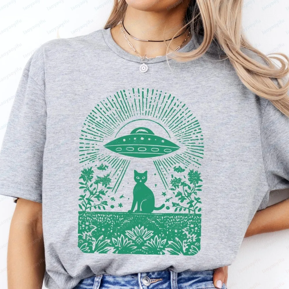Alien Ufo Graphic Printed Tshirt Funny Cat Abduction Conspiracy Design T Shirt Casual Fashion Loose Cotton Summer Man Women Tees