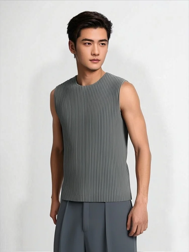 Miyake Fold 2025 Men's Summer Casual Loose Pleated Japanese Design Basis Pleats Base Tank Top Vest Men's Fashion Casual