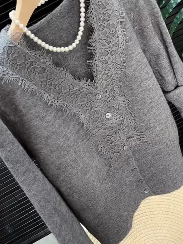 

Lace Splice V-Ne ey Knitted Sweater Women's Faion Autumn Winter High-End Sensation Ele Inner irt Top