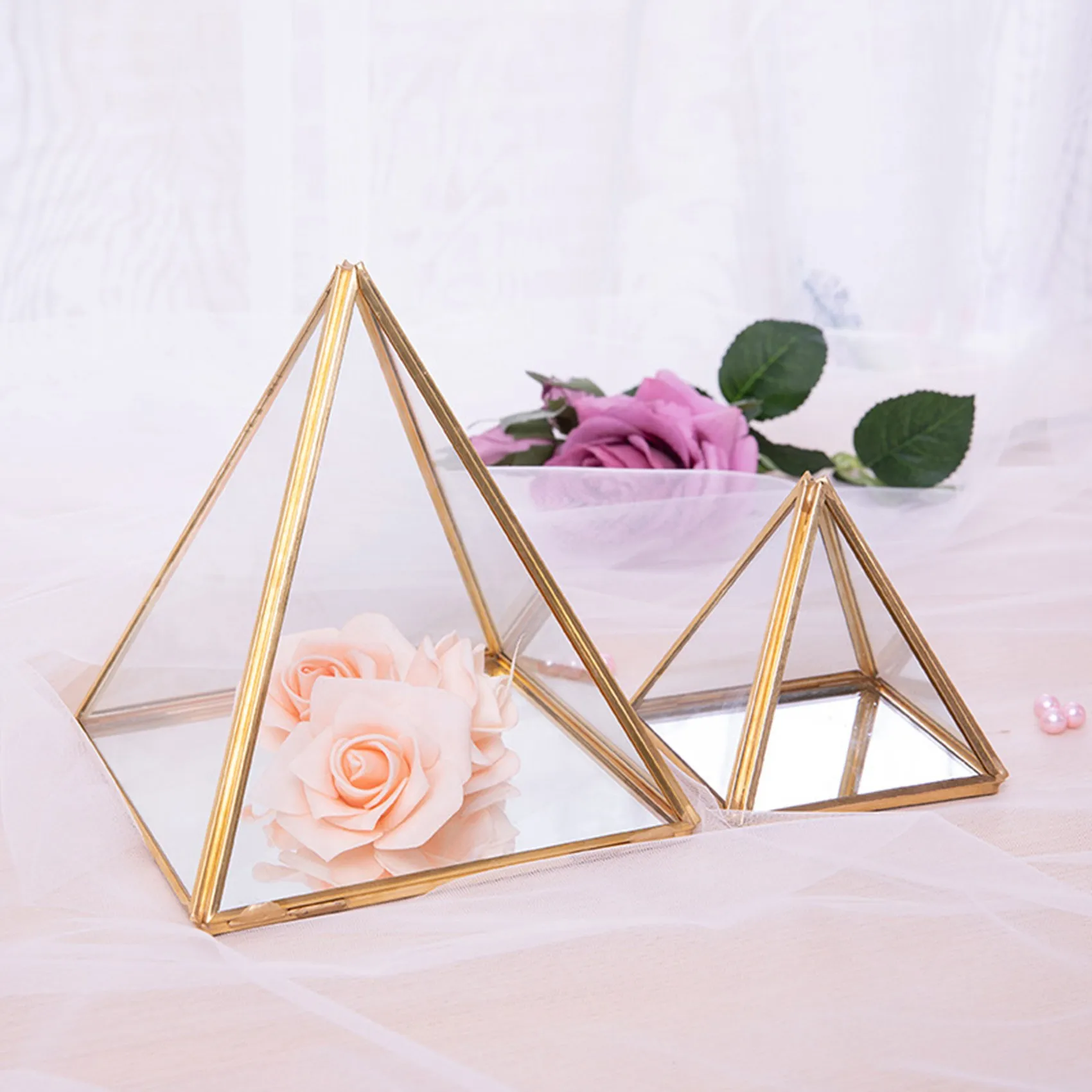 

Glass Jewelry Box Golden Geometric Decorative Box Geometric Glass Pyramid Ring Holders for Wedding Birthday Gift S