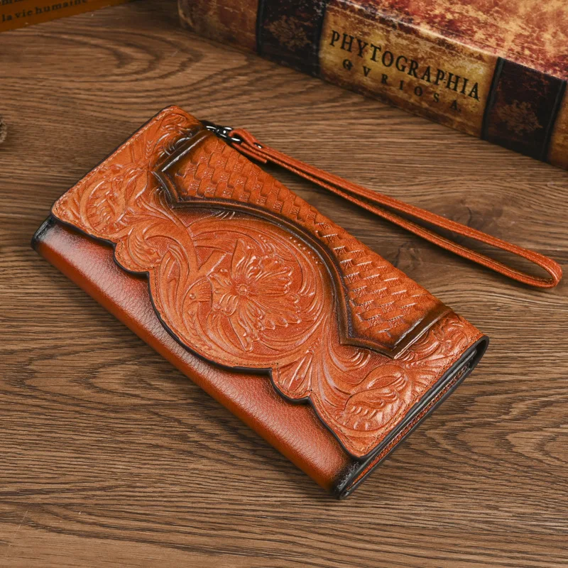 

Мужской кошелек-портмоне из натуральной кожи высшего качества, винтажный стиль с эффектом потертости, ручной работы.