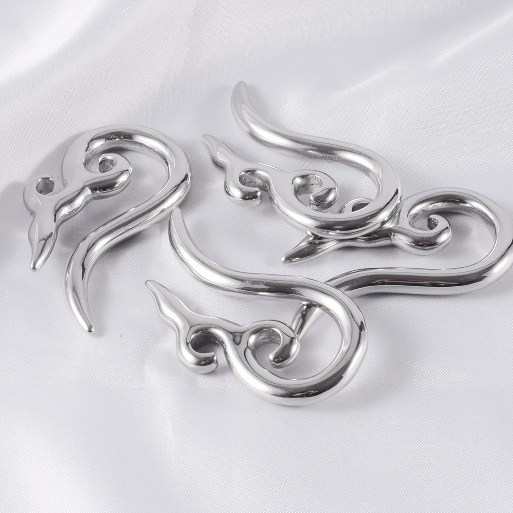 1/2PCS Stainless Steel Cast Irregular-shaped Flower Ear Weight Plugs Simple Geometry Steel Ear Gauge Tunnel Strengther Saddle