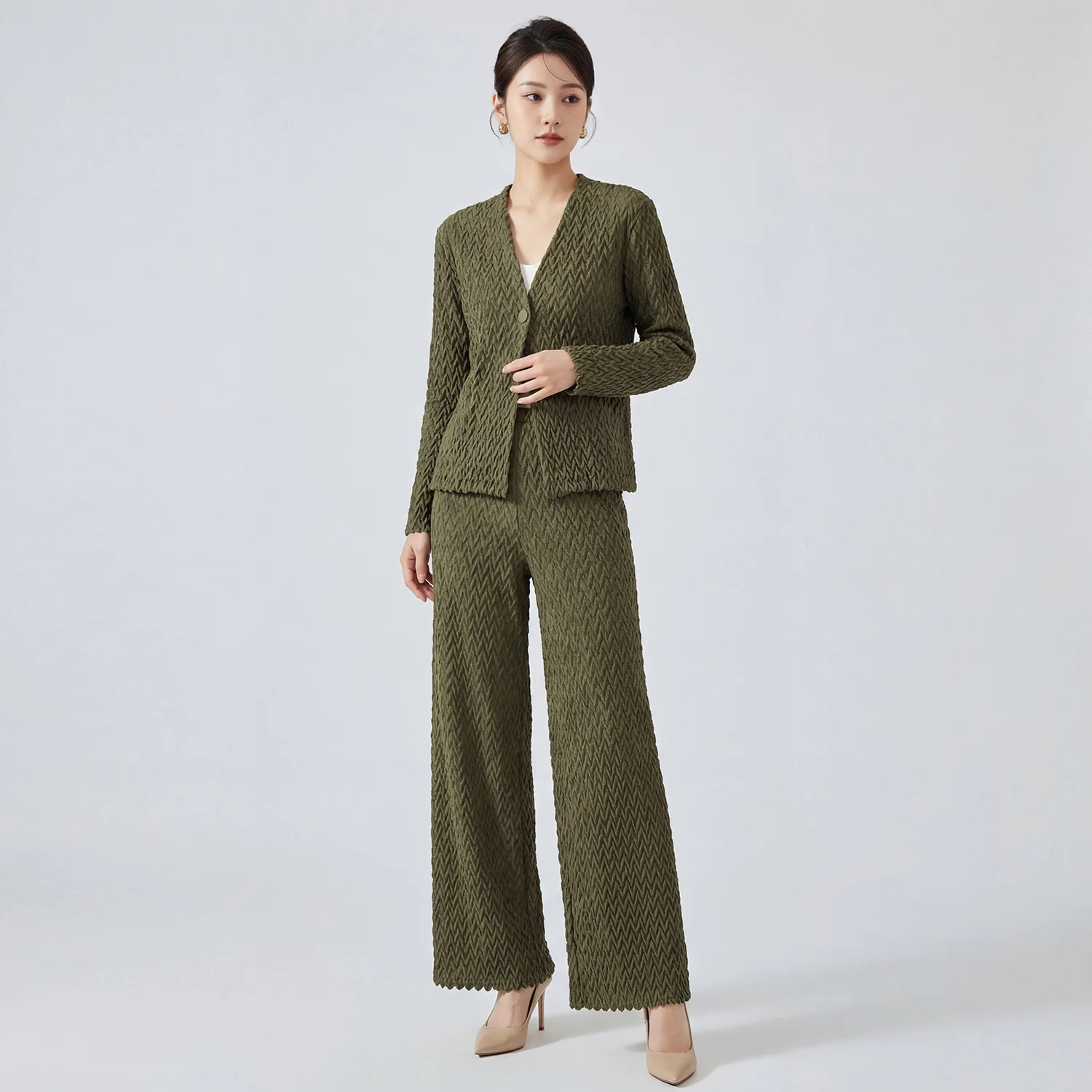 

Miyake Folds 2026 New Spring Fashion Women's Suit This Year Cardigan Jacket Commuter Straight Pants Texture Two-piece Set Pleat