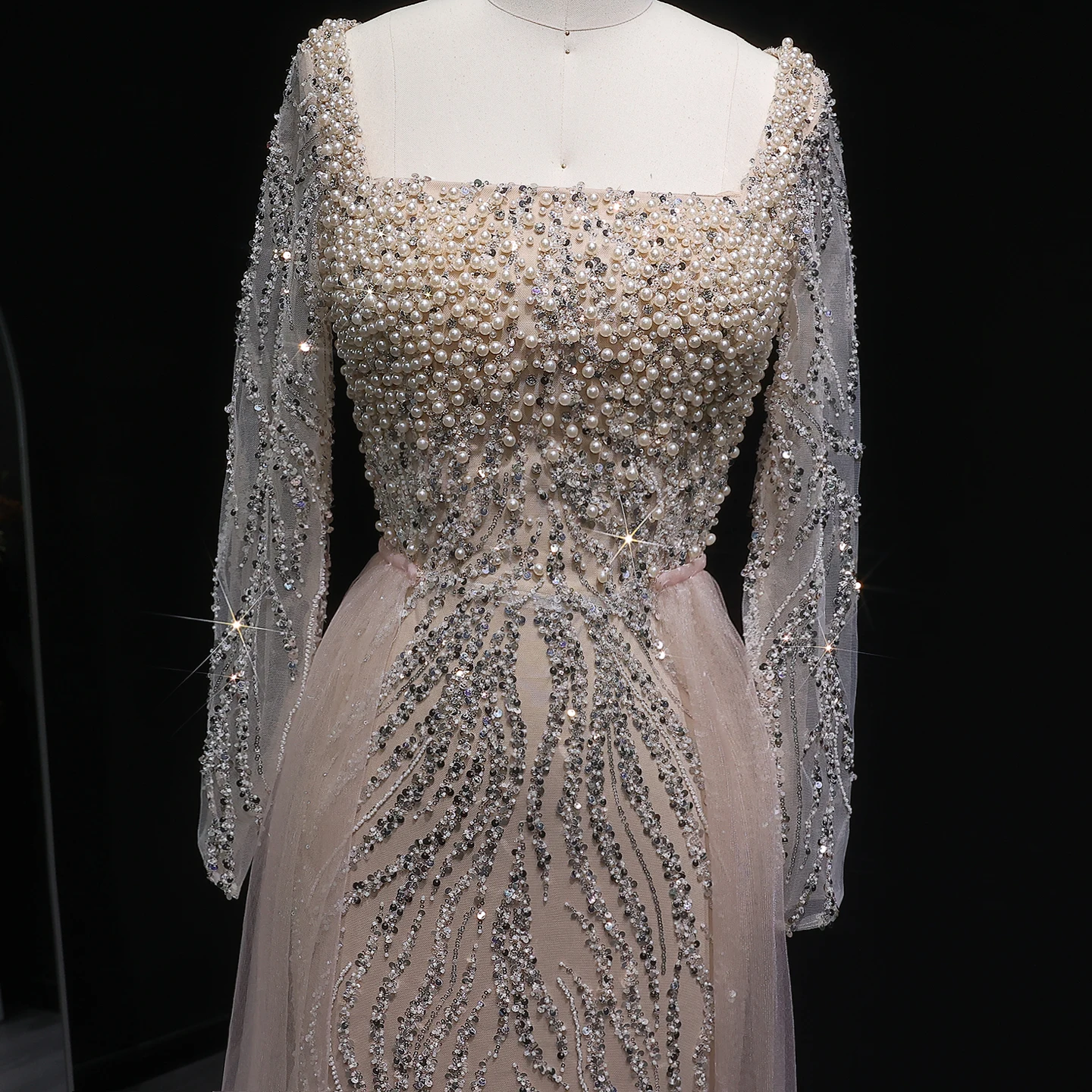 Sharon Said Luxuriöses High-End-Perlenkleid Dubai Saudi-Arabisches Langarm-Meerjungfrauenkleid Formelles Hochzeits- und Ballkleid SS632 Maßanfertigung – Detail 9