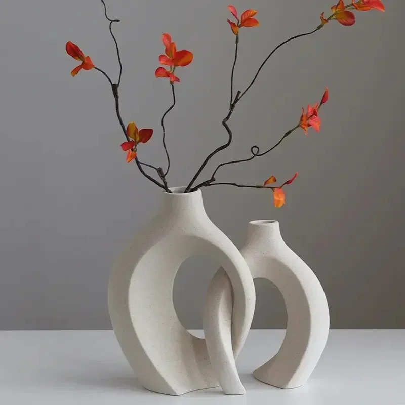 

Nordic 2pcs Circular Hollow Ceramic Donuts Flower Pot Salon Vase Arrangement Dried Home Living Room Decor