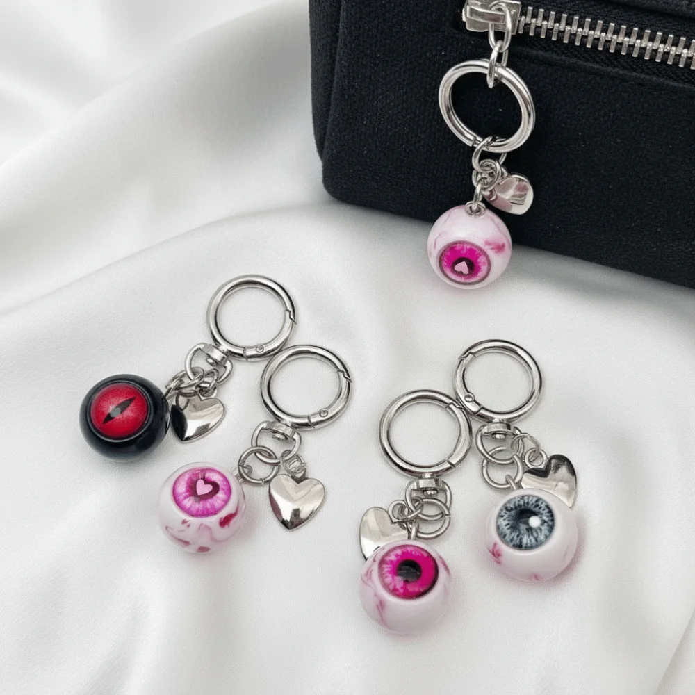 Unique Funny Demon Eyeball Keychain Resin Luminous Bag Pendant Heart Gothic Style Car Key Holder Halloween Party