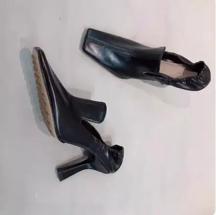 Moraima Snc décolleté da donna con punta quadrata in pelle bianca moda tacchi sottili scarpe da strega scarpe Vintage con tacco alto da pista vino rosso