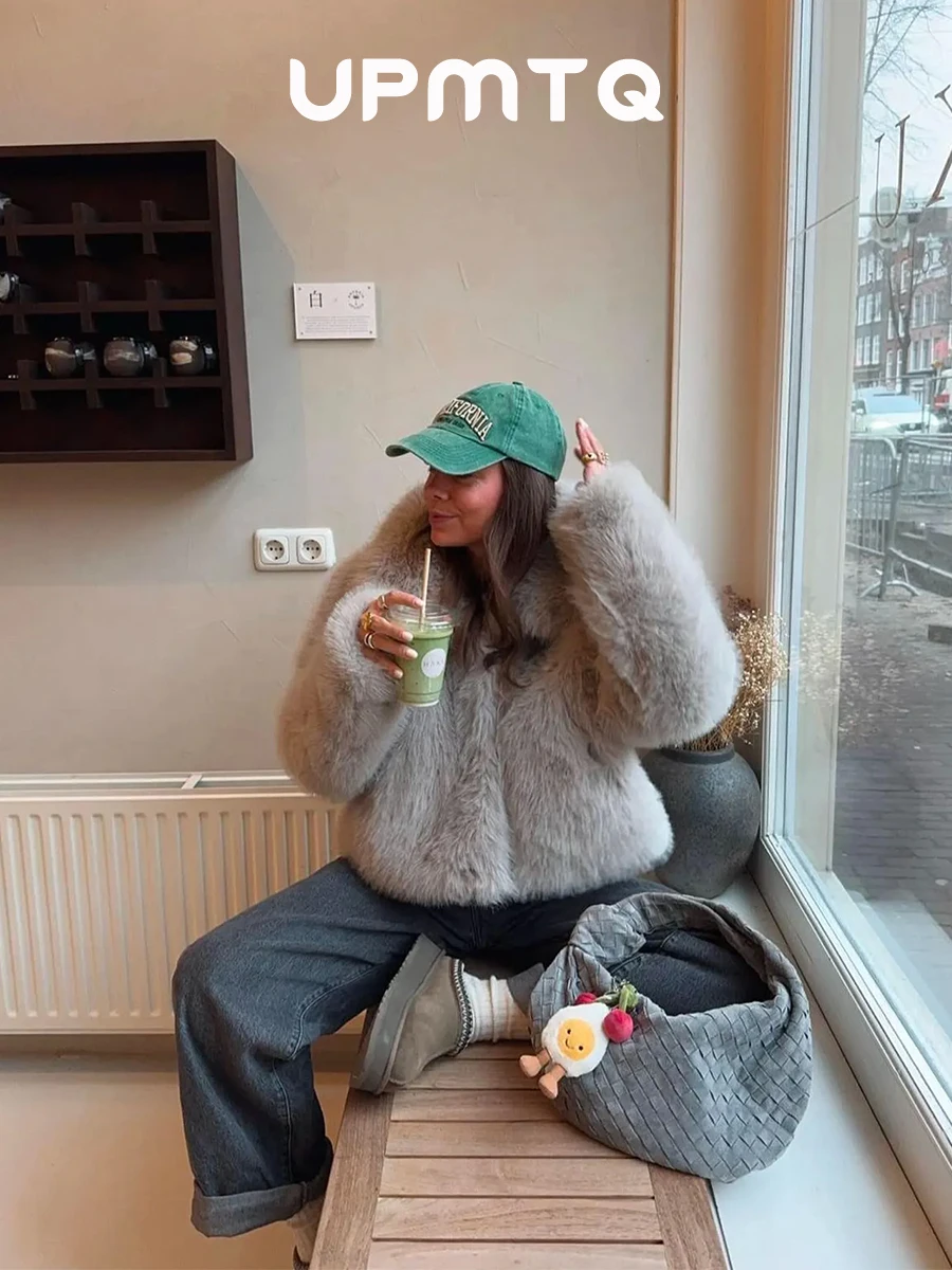 

Fashionable High-quality Faux Fur Women 2026 Winter Coat Grey Fake Fox Fur Fluffy Warm Jacket Chic Blogger Outfit Daily Outwear