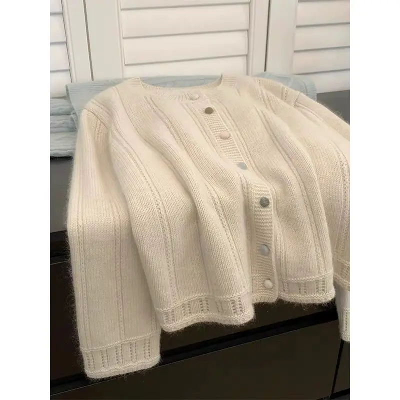 French knitted cardigan for women in early spring paired with winter sweaters outerwear top women clothing