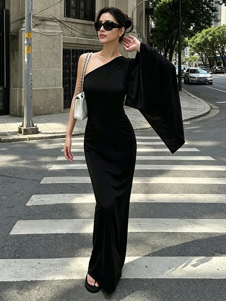 Weird Puss Elegantes Kleid mit schrägem Kragen, Damenmode, schlicht, mit einem Glockenärmel, Stretch, figurbetont, schick, klassisch, für Party, Club, lang, Bodycon – Detail 5