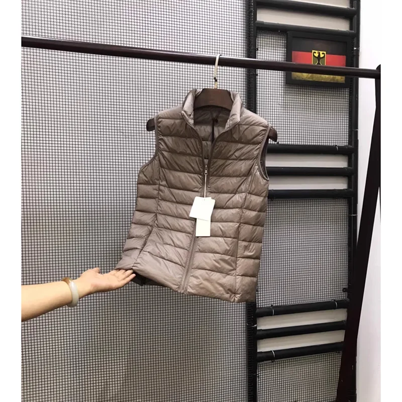 Vrouwen Slanke Mouwloze Rits Donsjacks 2023 Herfst Winter Warme Vrouwen Vesten Draagbare Ultralight Witte Eendendons Vest