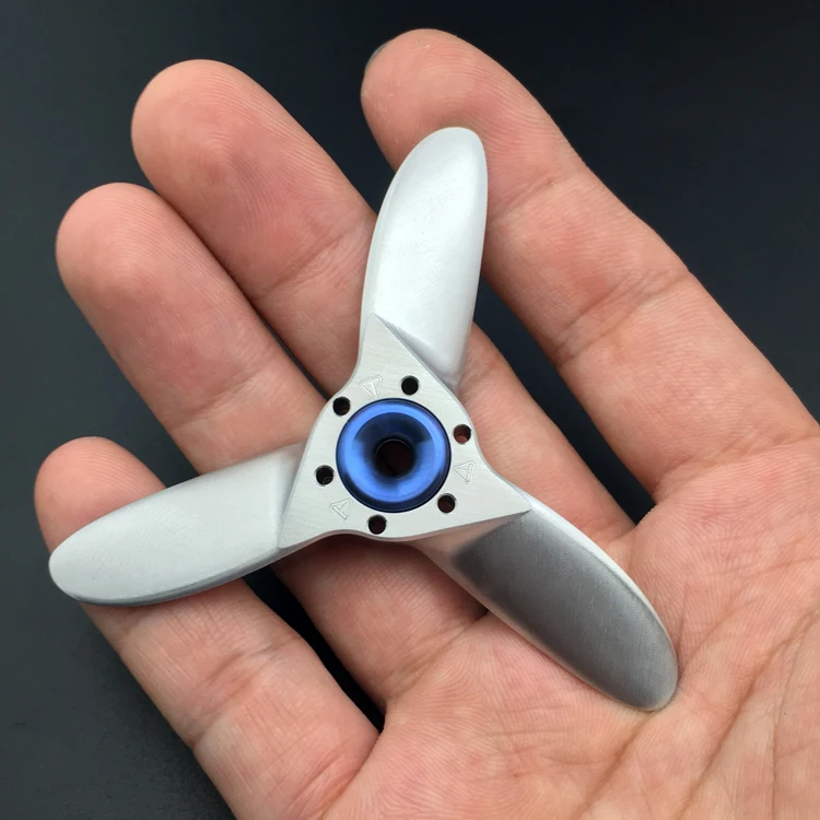 Fun Playing Propeller Gyro Two Pages Hand Spinner Three Pages Fingertip Gyro