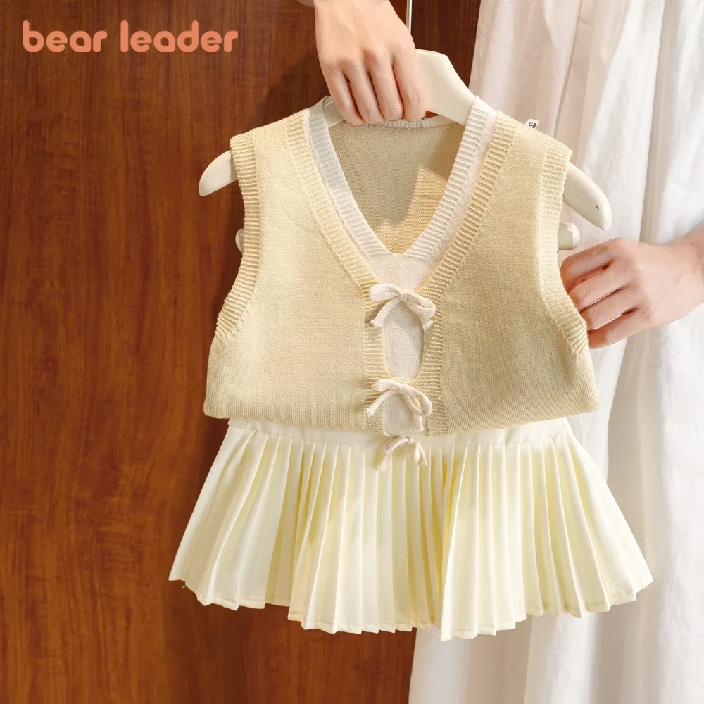 

Летний комплект для девочек Bear Leader: желтый вязаный жилет с бантом + плиссированная юбка, милый и стильный, для детей