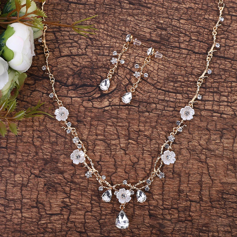 Conjunto de gargantilla y pendientes con diamantes de imitación de cristal y flores elegantes, joyería de boda para mujer, Tiaras nupciales, corona, accesorios de fiesta, regalo