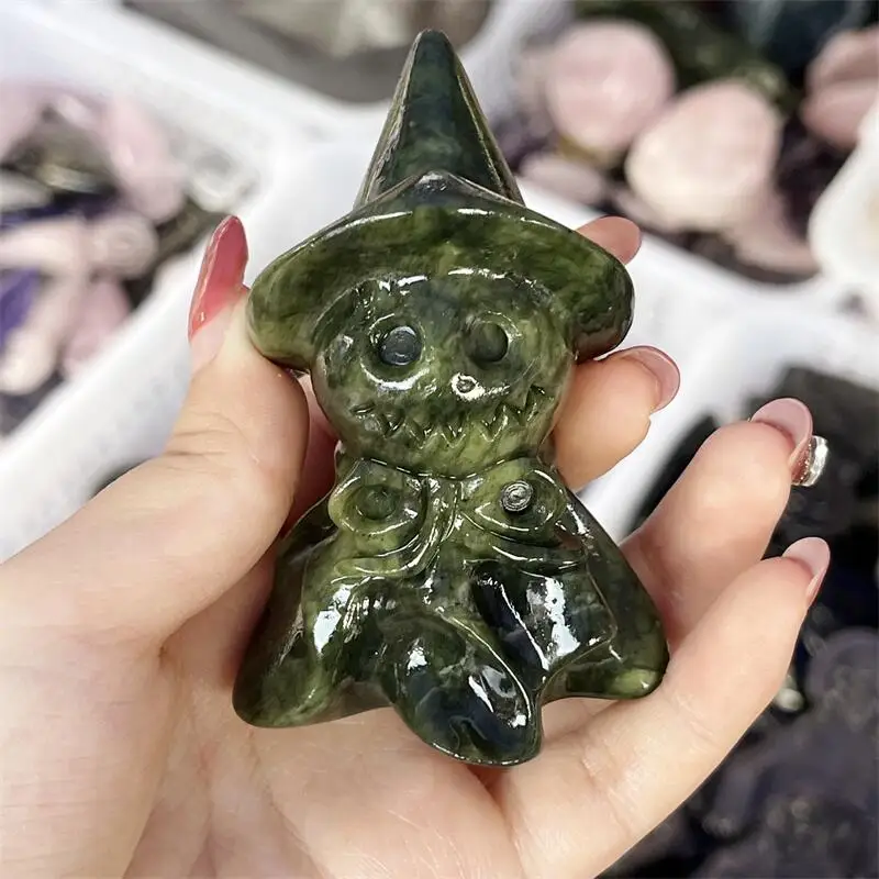 

Натуральный зеленый нефрит Хэллоуин призрак собака фигурка богини резьба целебный кристалл Рейки резные камни подарок украшение комнаты 1 шт.