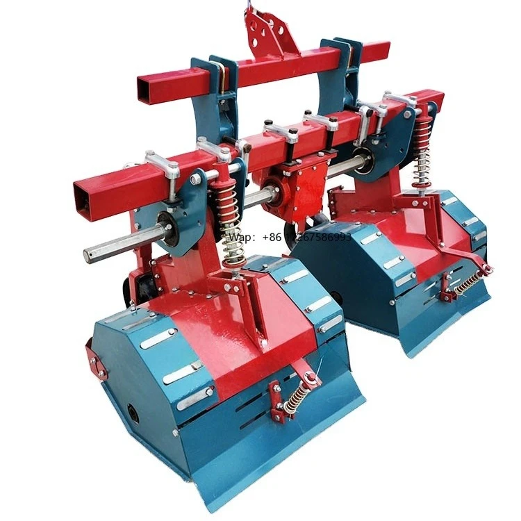 

The New Tractor Is Equipped with Three Rows of Weeding Machines and Two Rows of Hoe-type Fertilizer Weeding Machines