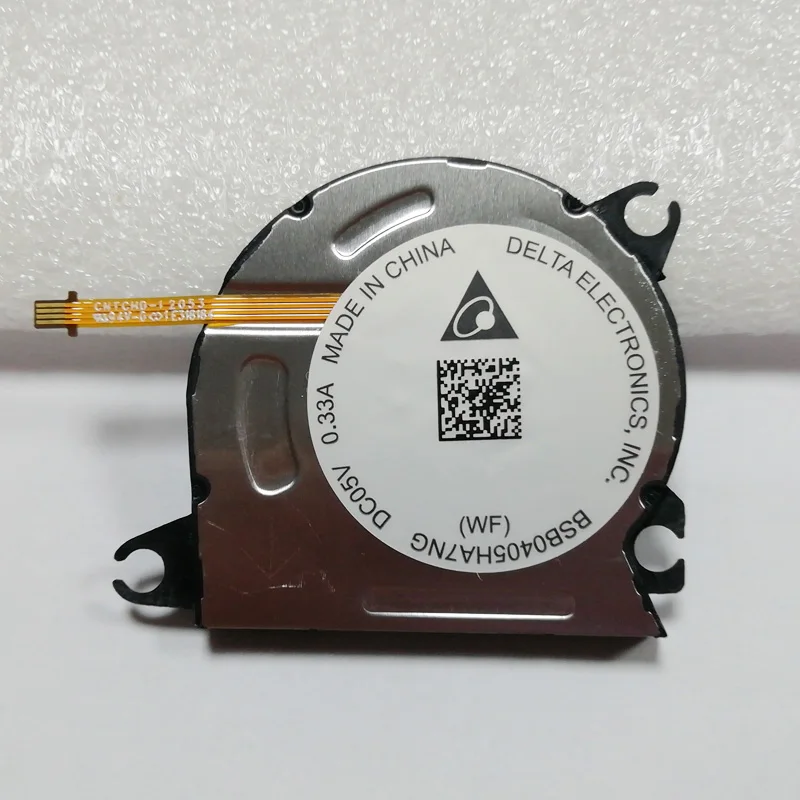 Original รังสีพัดลมระบายความร้อนสำหรับคอนโซล Nintendo Switch Built-In Cooler พัดลมไอเสียสำหรับ Switch NS Host