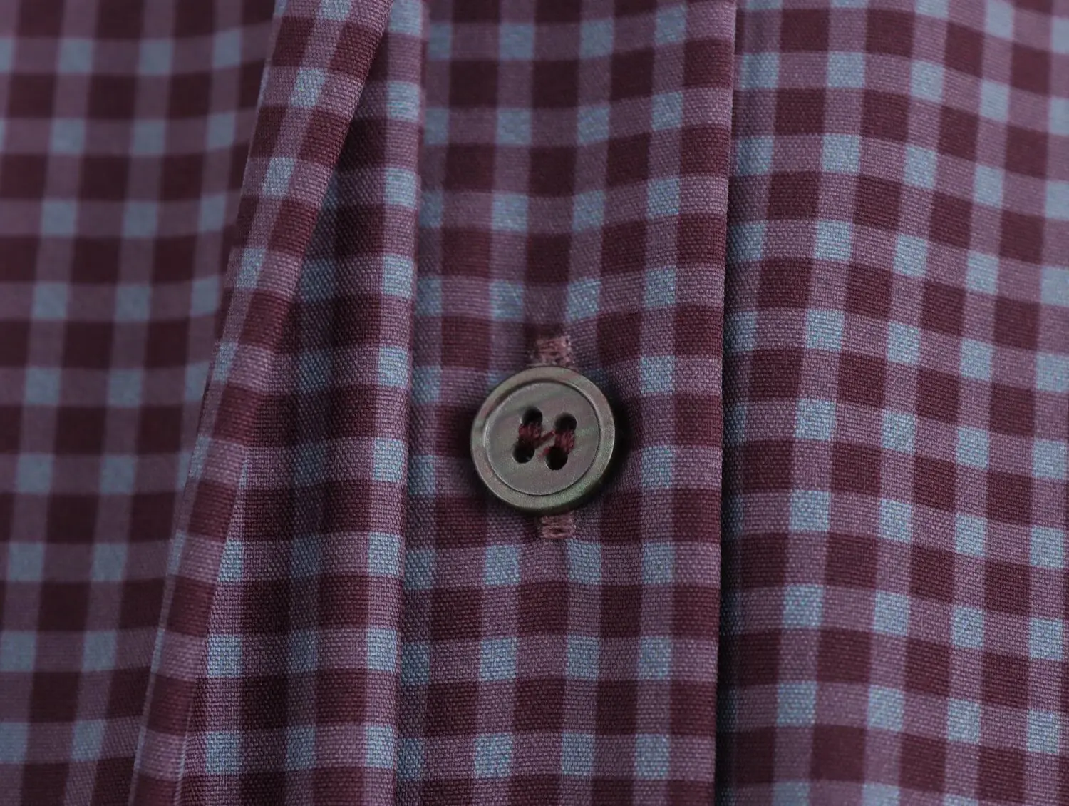 เสื้อเชิ้ตแขนยาวลายสก็อต ปกเสื้อแบบปกเชิ้ต สไตล์ยุโรปและอเมริกา เรียบง่าย ใส่ได้หลายโอกาส สวมใส่สบาย สำหรับผู้หญิง ฤดูร้อน ปี 2025