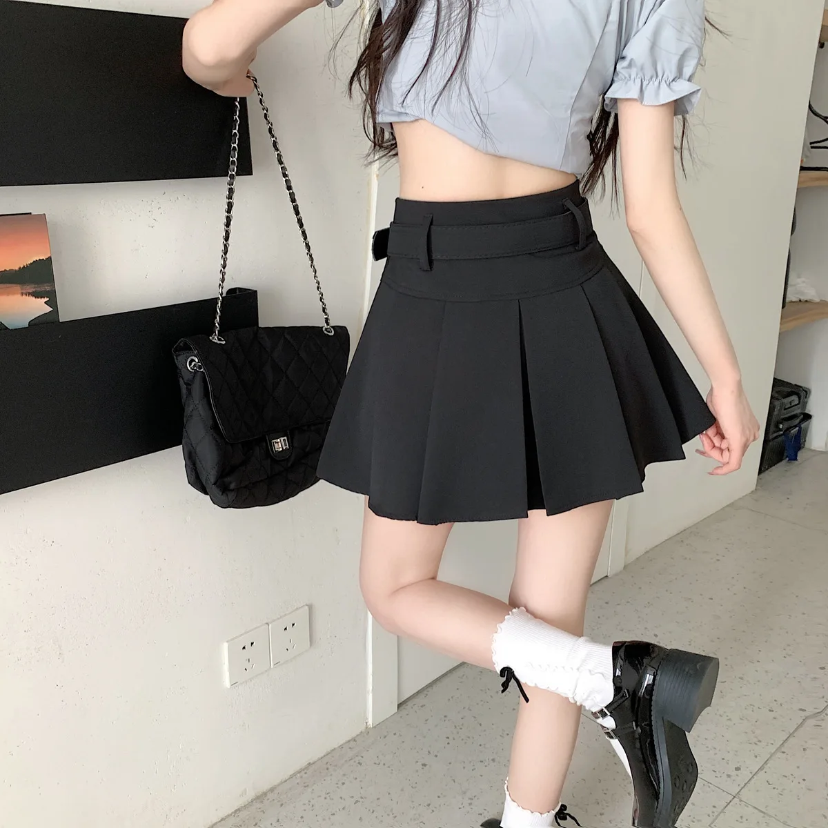 Wedbleser media falda rosa plisada verano 2025 nueva cintura alta adelgazante A-line dulce picante estilo universitario faldas cortas que abrazan la cadera