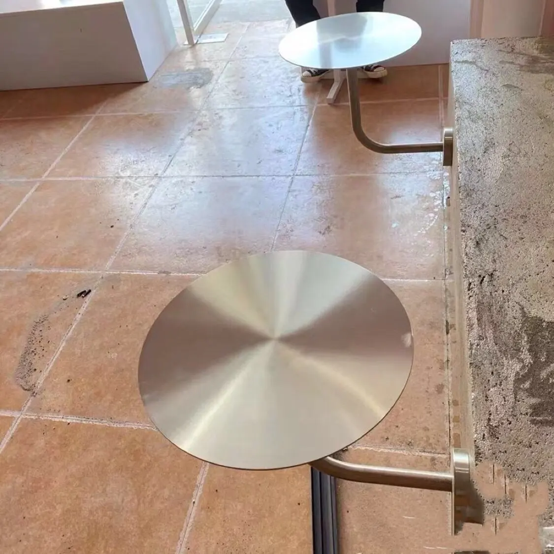 Wall-mounted Small Round Table, Wall-mounted Side Table, Dessert Shop, Café Booth, Industrial Style Wall-to-wall Table