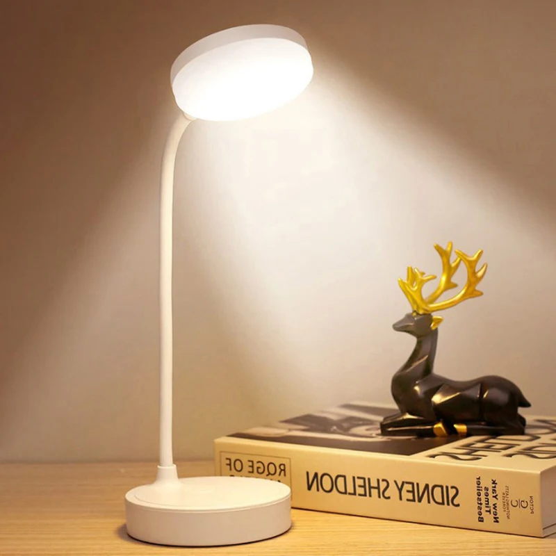 LED แบบพกพาโคมไฟตั้งโต๊ะหรี่แสงได้ปลั๊ก USB แบตเตอรี่ขับเคลื่อนโคมไฟตั้งโต๊ะห้องนอนอ่านหนังสือไฟกลางคืนป้องกันดวงตา LED โคมไฟข้างเตียง