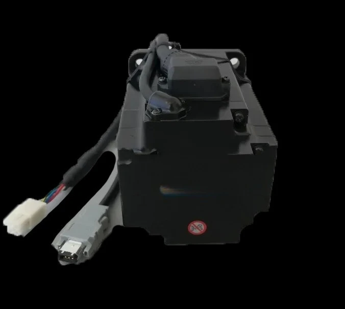 

Японский серводвигатель SGMJ7-08AFC6S