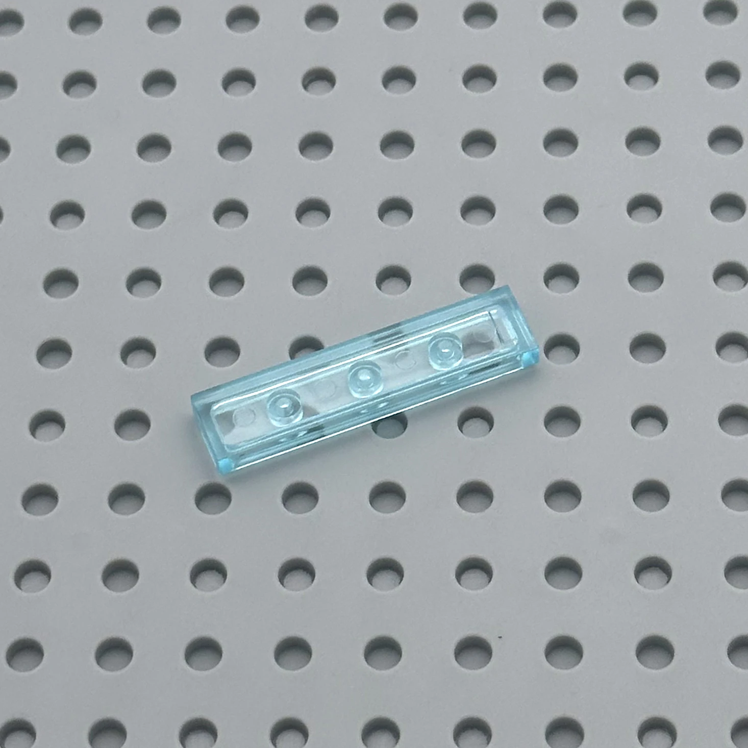 Variant: Trans-Light Blue