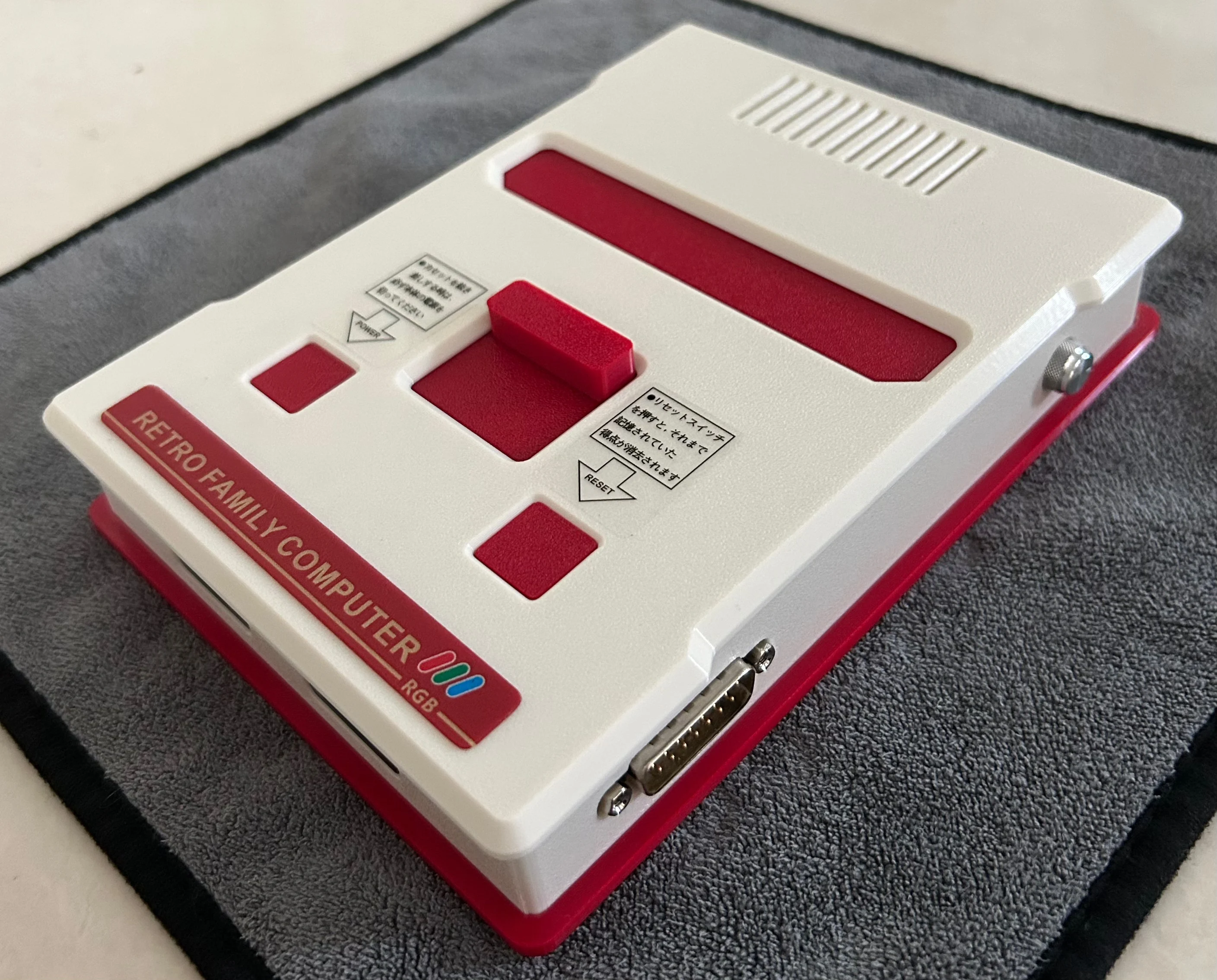 RGB FC NES Ultimate Edition Supports HDMI, RGBS, S, And AV Signal Outputs And Features Type-C Power Delivery，NTSC