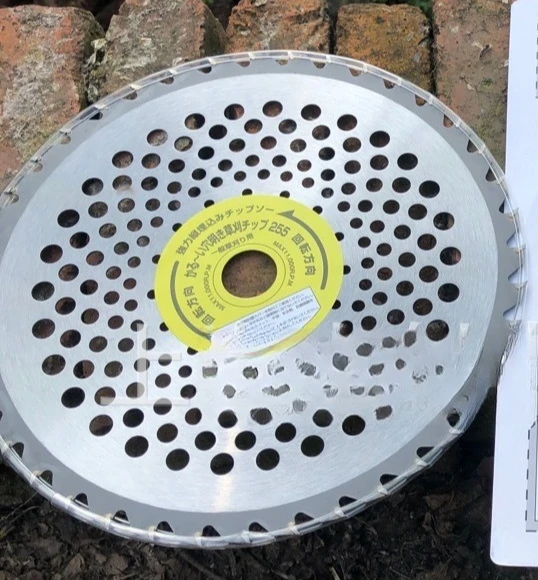

Special circular saw blade for brush cutters, weeding machine blades, heavy-duty land reclamation and mountain cutting blades