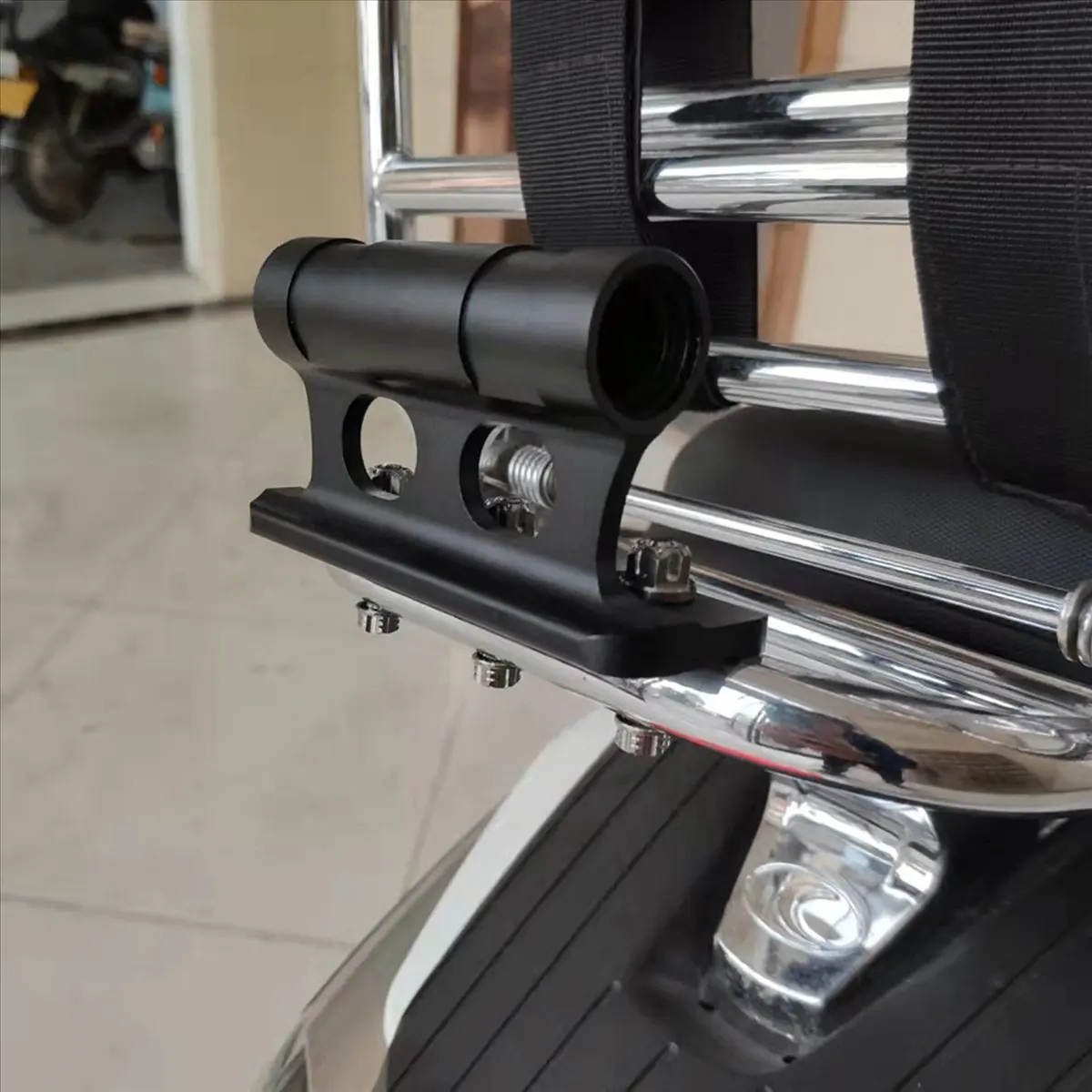 

Learned- 2X Bike Fork Mount Car Roof Rack Support Quick Release Thru Axle Carrier Road Bicycle Front Fork Block Stand Black