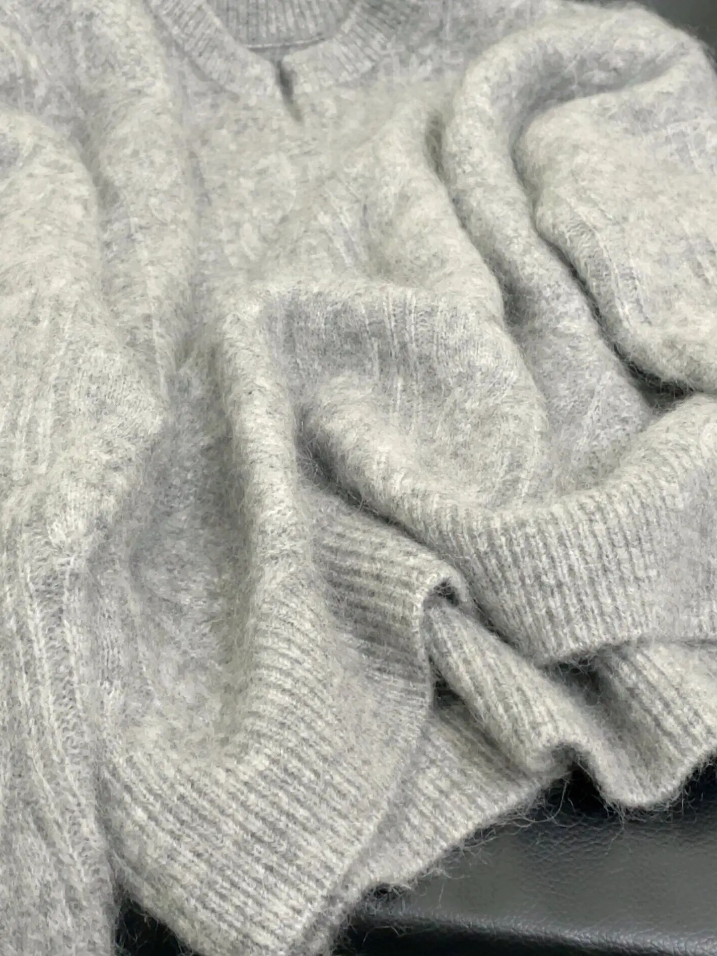 

Rixo Premium Thickened Grey V-Neck Twisted Bear Velvet Hoodie Lazy Knitted Sweater Women's Fashion Winter 2025 Nylon Wo...