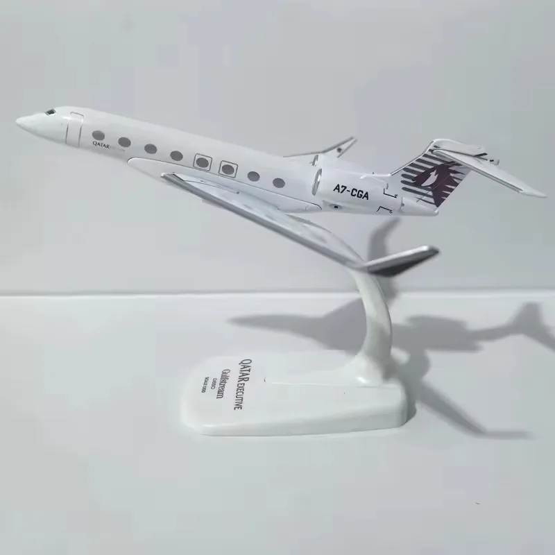 Kit de modèle d'avion Qatar Airways Gulfstream G650, échelle 1/200, modèle d'avion en alliage moulé sous pression avec support, jouet pour enfant, cadeau