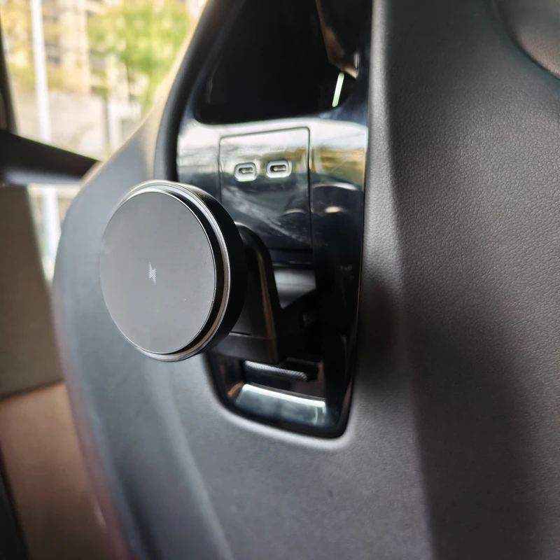 Für BMW X7 X6 X5 X3 I5 I7 IX 2023 2024 2025 Auto Drahtlose Ladegerät Sitz Pad Telefon magnetische LED Halter Stehen Trim Zubehör – Detail 5