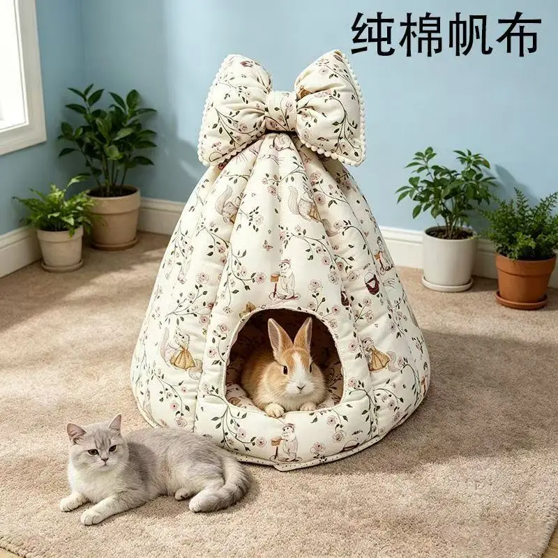 Cozy Closed‑Type Teepee Cat House, Lovely Floral Pattern with Large Bow Ornament, Warm Privacy Pet Nest for Kittens & Small Dogs