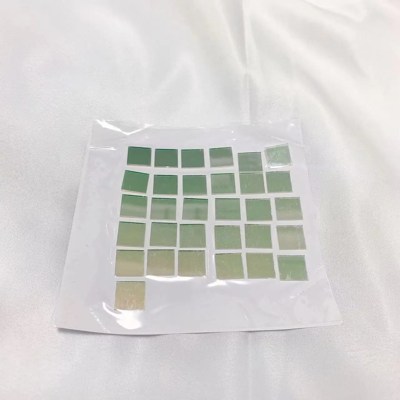 Size 12x12x1mm Pass From 575nm To 610nm Center 590nm Narrow Band Filter Glass NP590