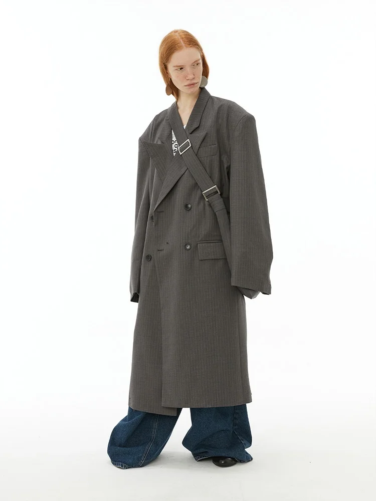 Casaco Longo Feminino com Design de Duas Portas e Almofadas Listradas Raroliquecold