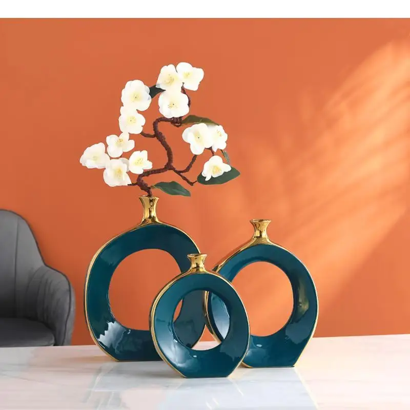 

Ceramic Vase Flower Arrangement Accessories Golden Round Hollow Ornaments Home Decoration