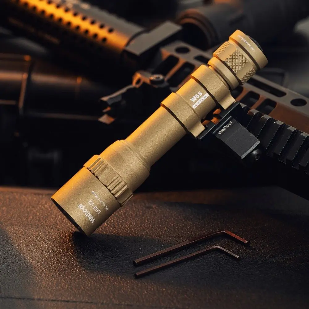 Weltool W65B V2 Rifle Rail Mounting Light 1660 Lumens Tactical Flashlight