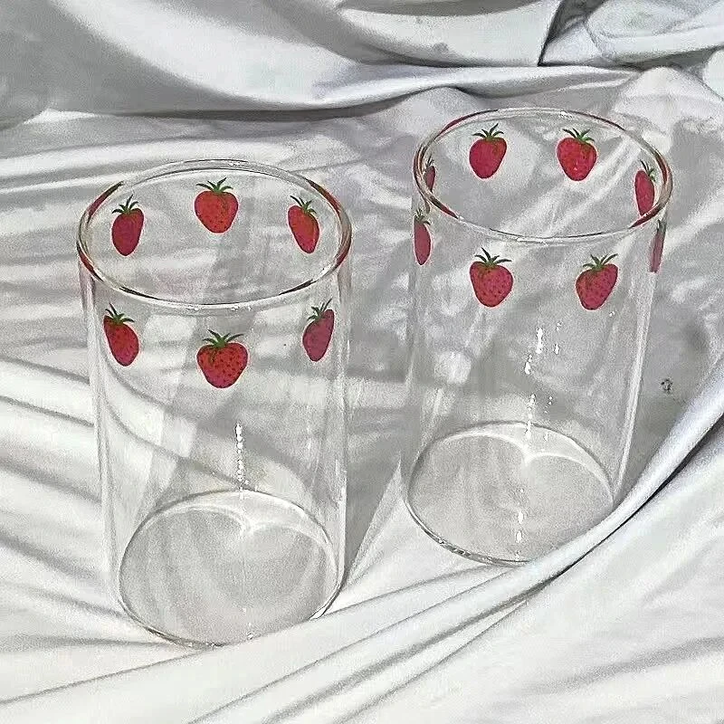 أنيمي نانا أوساكي نانا تأثيري كوب زجاجي للمياه الفراولة طباعة مقاومة للحرارة الحليب نظارات القدح بهلوان أكواب اكسسوارات الدعائم