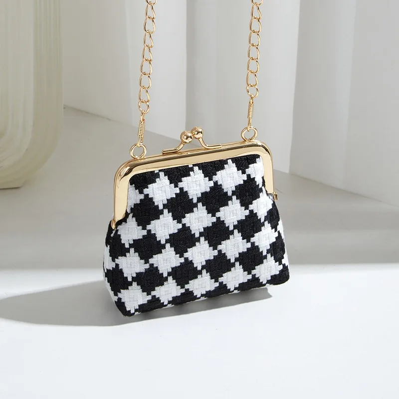 2026 Summer New Rhombus Lattice Women Mini Shell Clip Bag, Trendy Simple Chain Crossbody Shoulder Ladies Small Purse