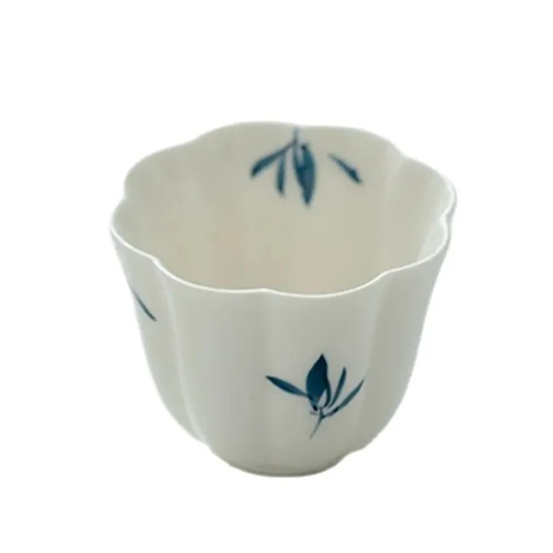 1 Pc Chinese Handmade Ceramic Tea Cup Creative Flower Shape Porcelain Teacup Household Teaware Travel Meditation Cup 35ml