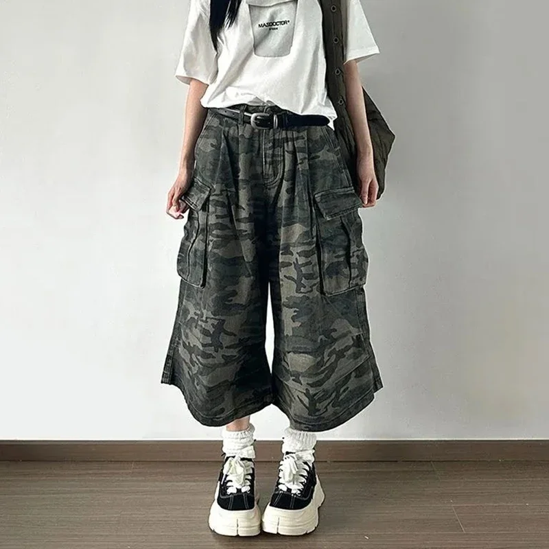 

Streetwear High Waisted Jeans Cargo Pants Summer Lady Retro Camouflage Short Jeans Female Chic Baggy Straight Leg Denim Shorts