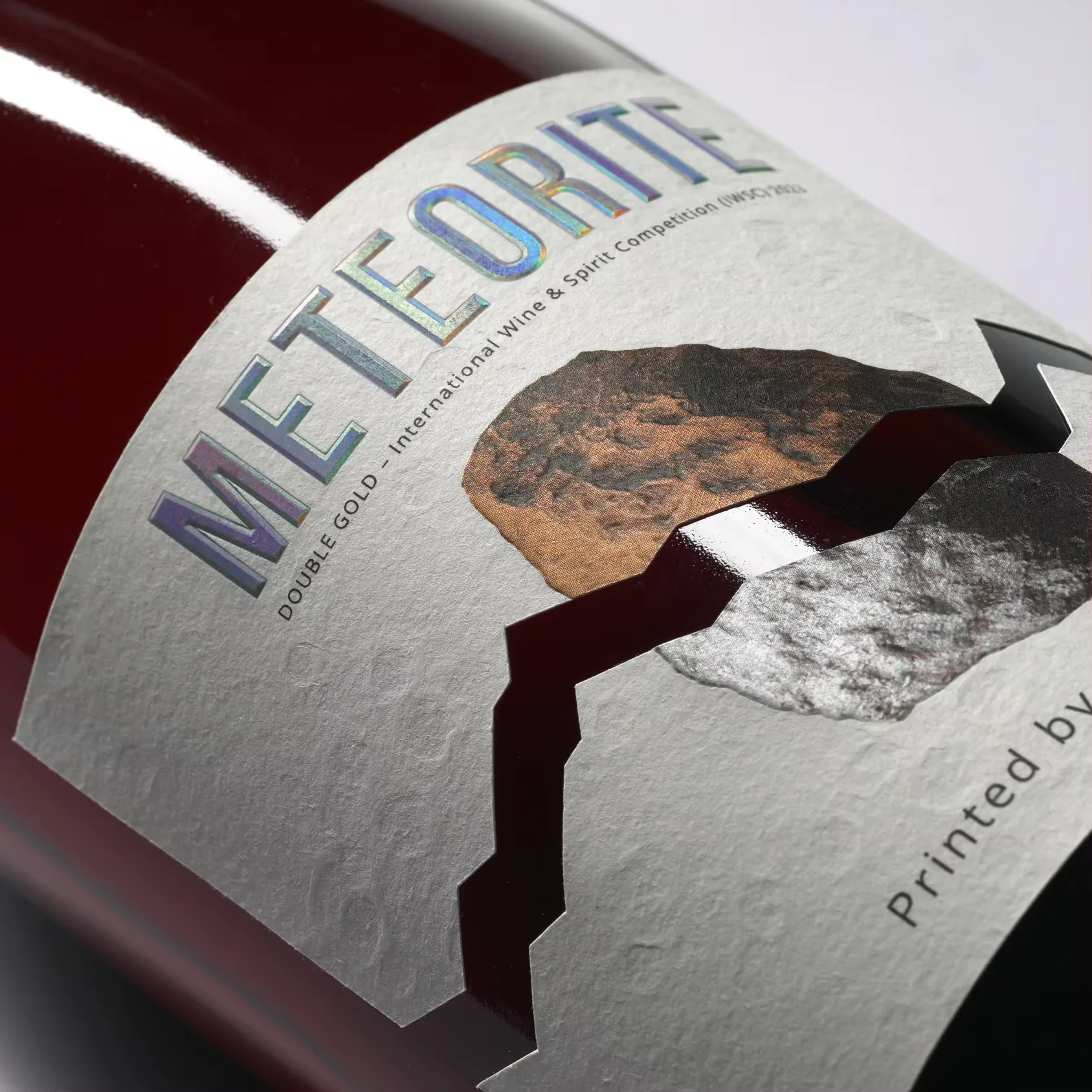 Custom Two-Layer Wine Labels｜Pantone Printing｜Reveal Design｜Foil Stamping｜Embossed｜Waterproof