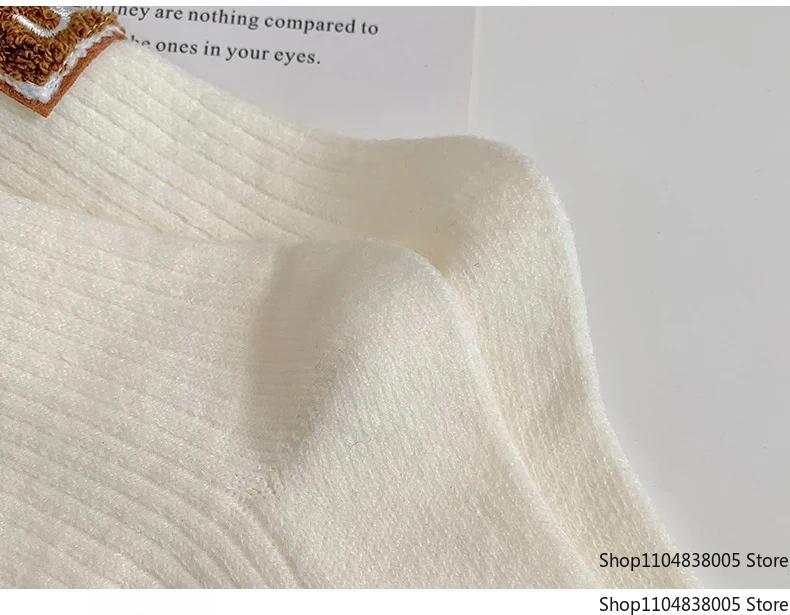 5/10 أزواج الجوارب النساء الفاخرة مصمم الكشمير الصوف جورب الصلبة الدافئة سميكة كومة المطرزة شعار منتصف العجل الإناث حذاء الثلوج الجوارب #4