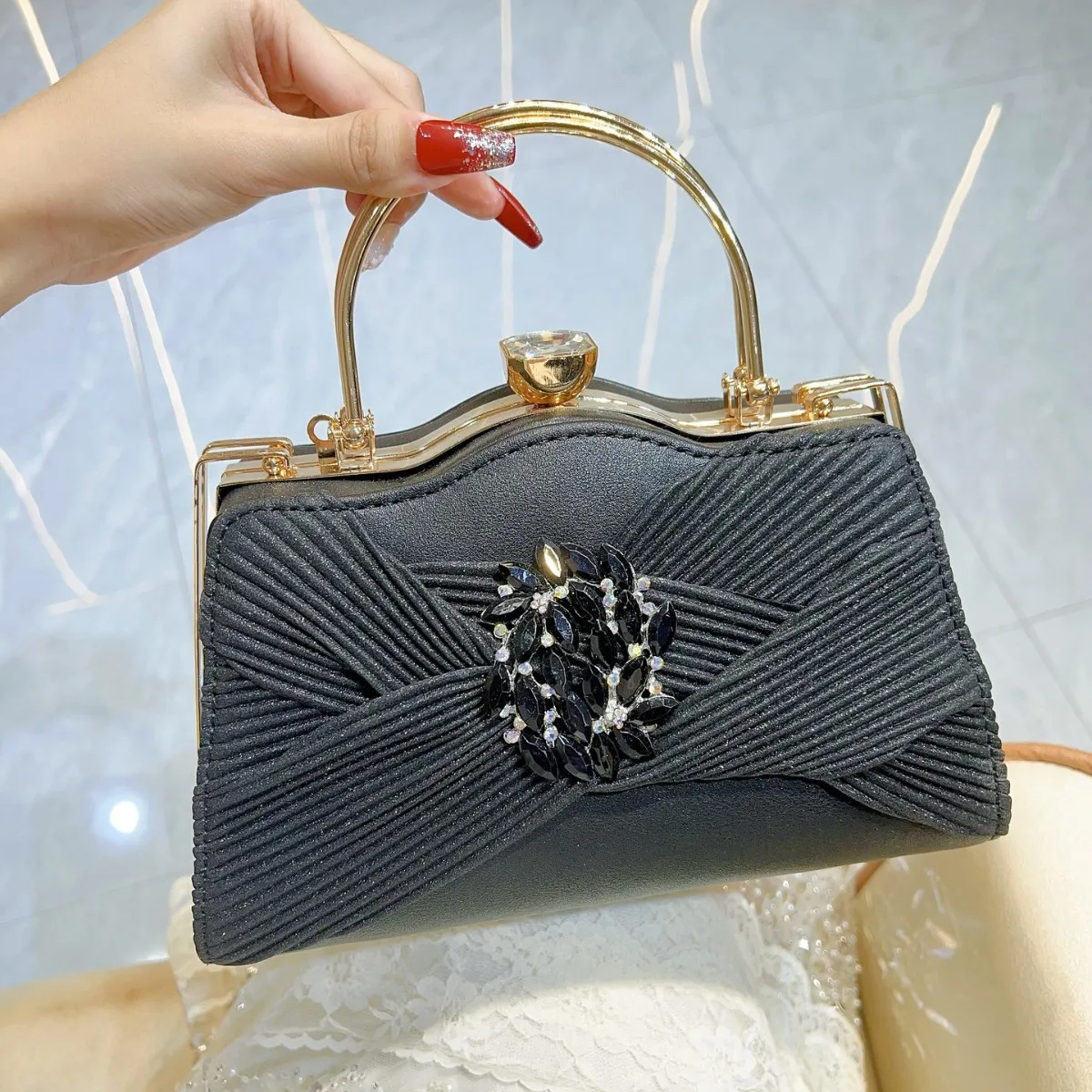 

New Women Designer Metal Style Sparkling Handmade Rhinestone Evening Bags 2025 Trendy Diamonds Sequined Fold Clutch Purse