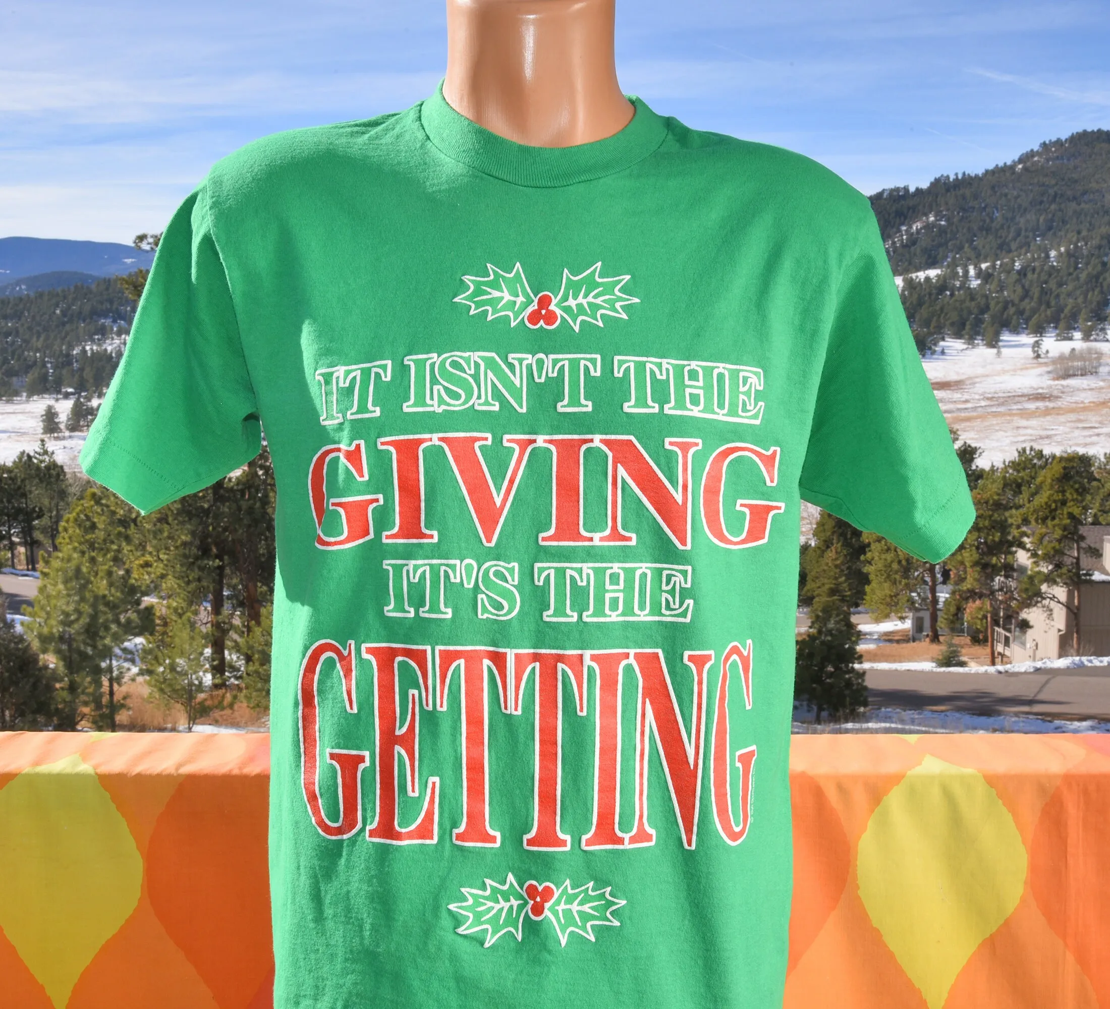 vintage 80s t shirt CHRISTMAS giving getting xmas tee Large Medium funny