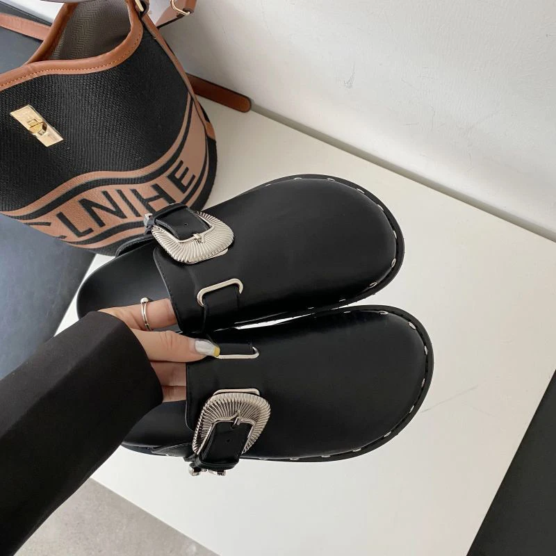 Summer Women Punk Slippers Shoes Metal Rivet Charms Black PU Mules Outdoor Platform Modern Slippers Casual Shoes For Female