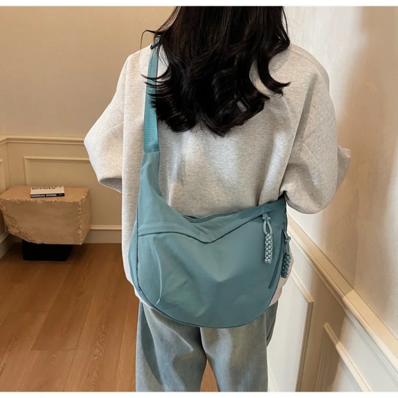 

Luxury Brand Fashionable Leather Women's Tote Bag Classic Elegant Famous Paris Sleek Style Designer Trendy