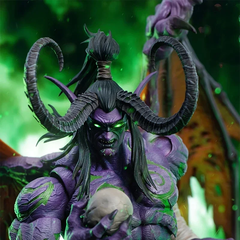 24cm Warcraft Figure Illidan Stormrage Action Figure Eye Luminous Figurine PVC Game Model Dolls Ornaments Gifts Collections