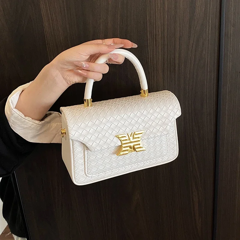 

Classic Leather Handbag Paris Fashion Luxury Crossbody Bag Women Designer Elegant Minimalist Vintage